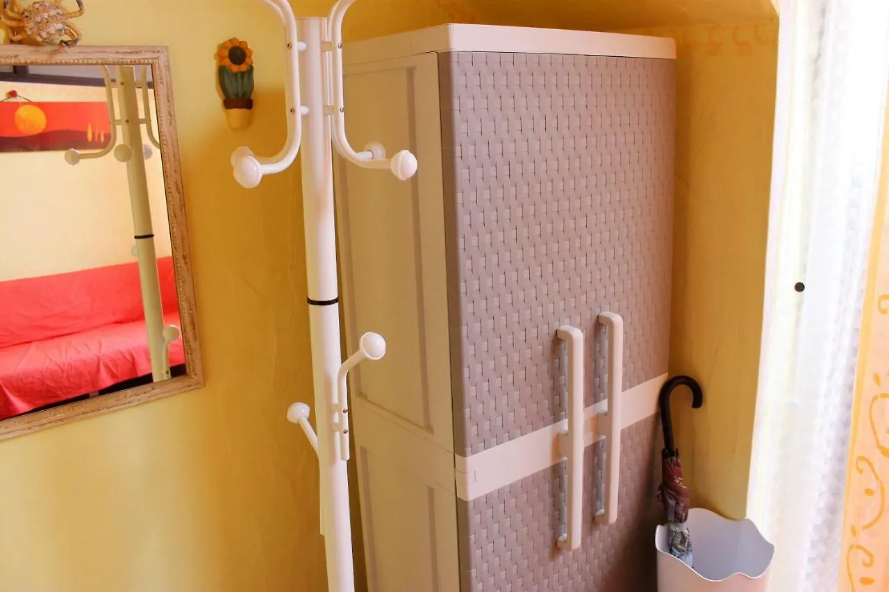 Pentagramma Apartment Villasimius Italia